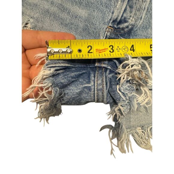 AGOLDE size 26 cut off distressed jean denim shorts - EUC - Picture 6 of 9